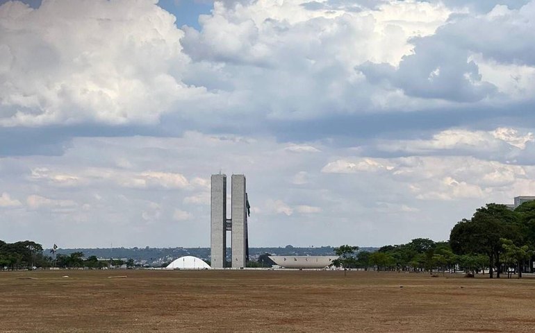 Congresso pressiona Lula por emendas e ameaça pacote fiscal que substitui alta do IOF