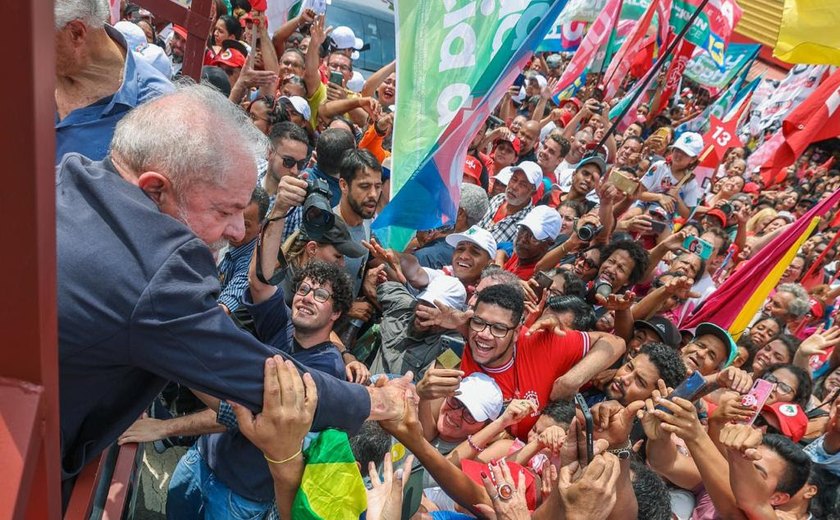Lula: “Vamos aumentar o salário mínimo e o comércio vai vender mais”