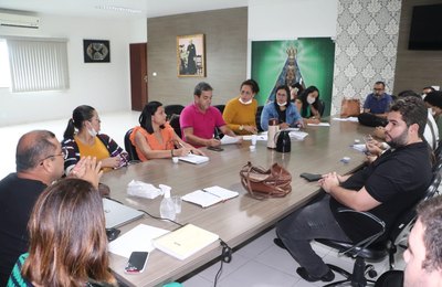 Secretários de Saúde da 9ª e 10ª região de Saúde se reúnem em Delmiro Gouveia para Maratona de Cirurgias no HRAS