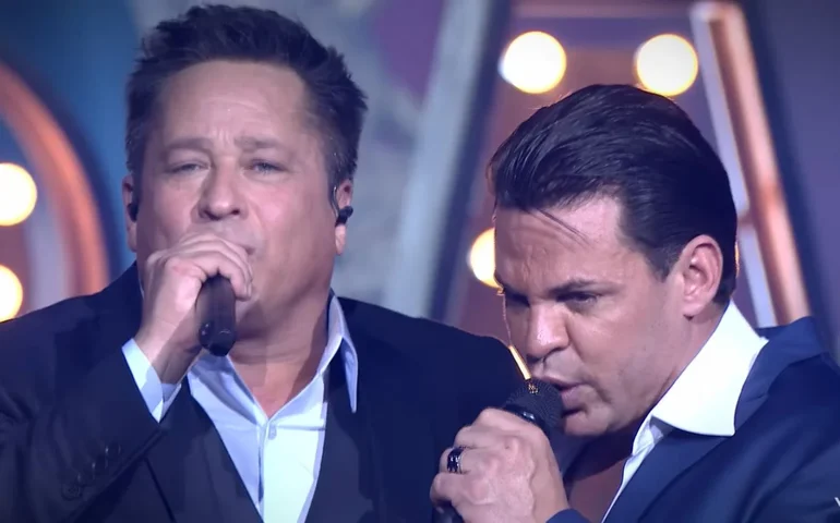 Eduardo Costa quebra silêncio e se manifesta sobre briga com Leonardo; relembre 'treta' ao vivo em show