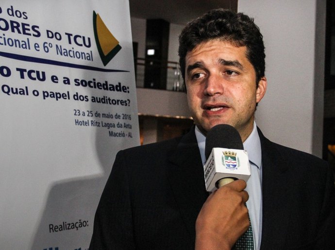 Rui Palmeira prestigia evento de auditores do TCU