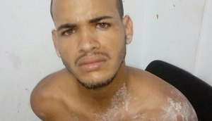 fuga delegacia