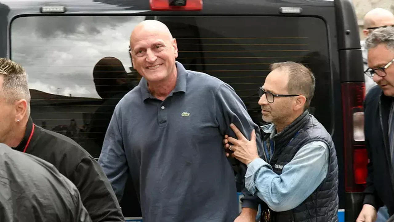Chico Forti recebe autorização para trabalhar fora de prisão na Itália
