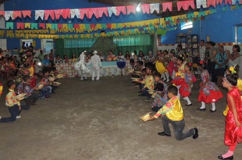 Porto Calvo: Festividade Junina anima Escola Municipal D. Pedro I