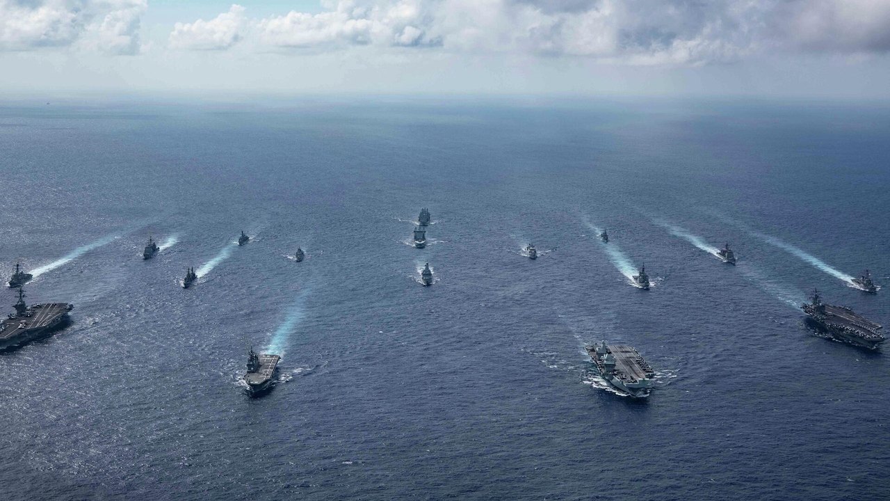 EUA conduzem exercícios no Pacífico após manobras de navios chineses perto da Austrália (FOTOS)