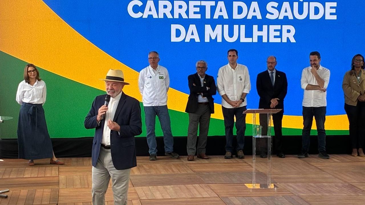 Lula diz que comentará tarifaço após Trump se pronunciar: 'Com o Brasil nunca se ganha mentindo'