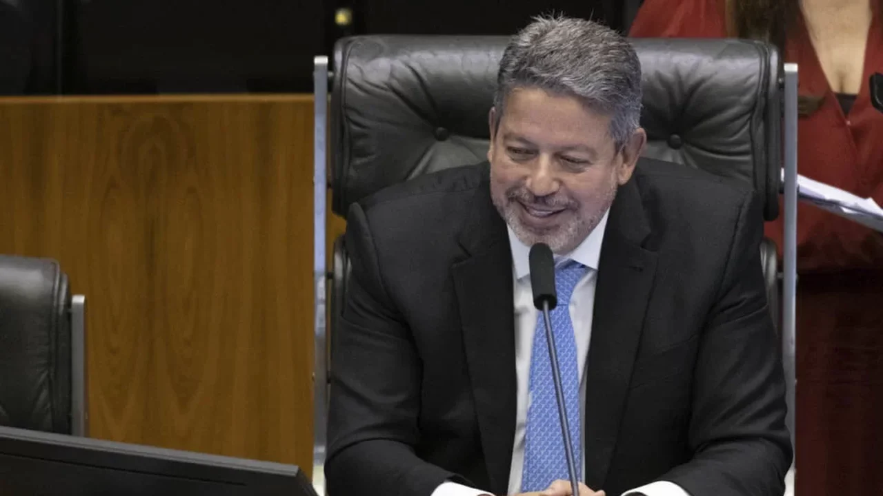 Arthur Lira quer emplacar aliado do PP como relator da CPMI do 8 de janeiro