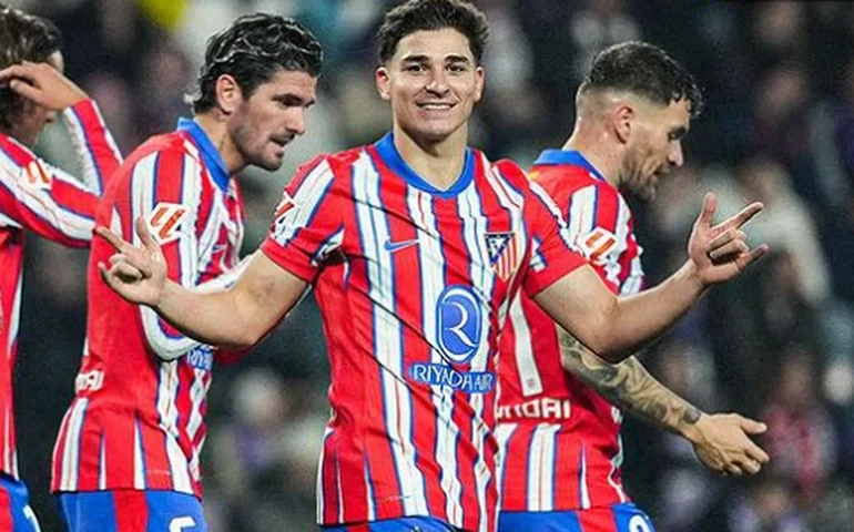 Valladolid anuncia que punirá jogadores envolvidos em briga no banco de reservas