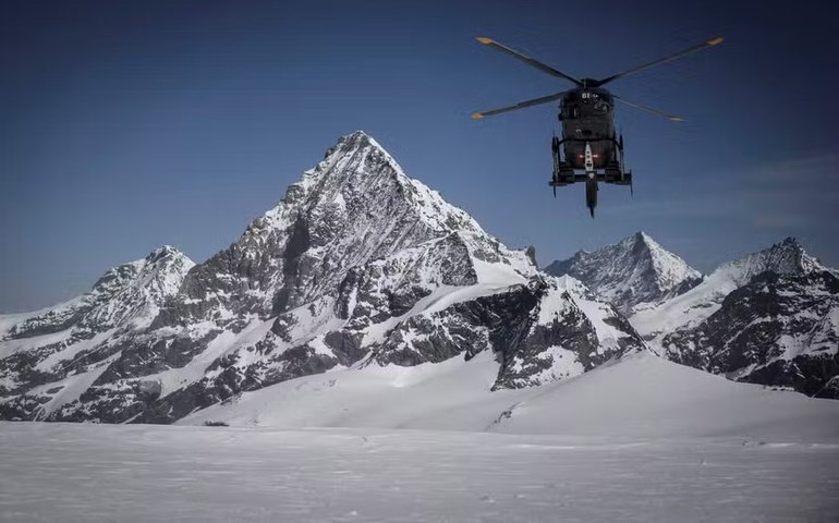Cinco esquiadores suíços desaparecidos desde sábado são encontrados mortos