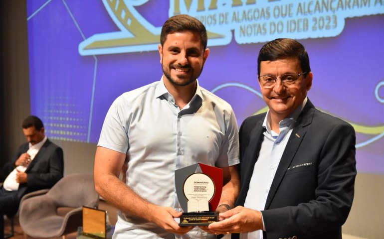 Belo Monte recebe prêmio Ivane Martins por avanços alcançados na área de Educação