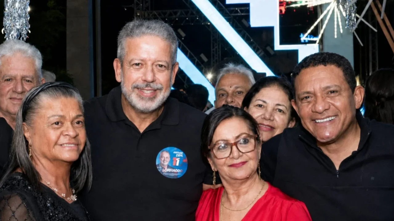 Arthur Lira é recebido por Tia Júlia e Júlio Cezar e afirma: “No Senado, vamos trabalhar com toda a força pelo desenvolvimento de Palmeira dos Índios”
