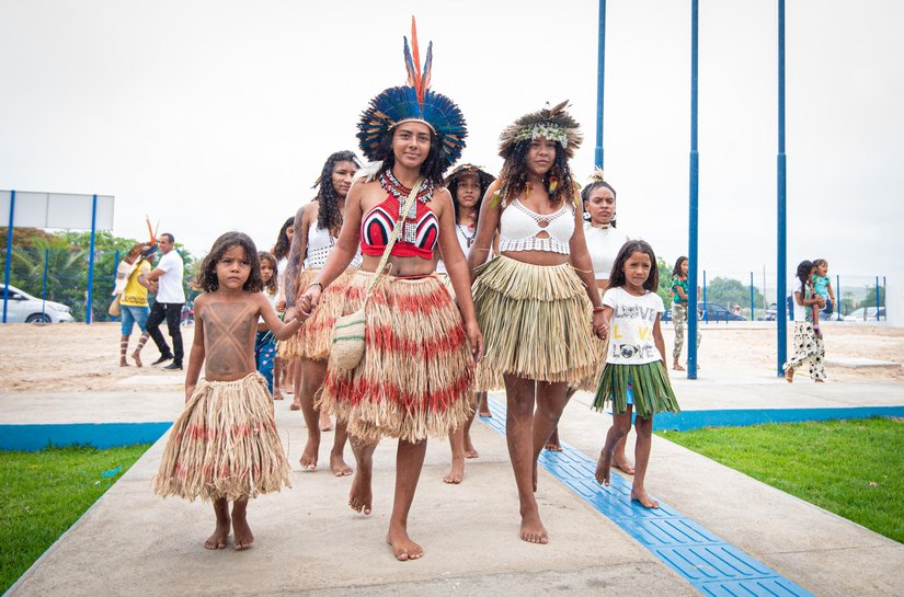 Seduc lança livro de professores da rede estadual sobre história e cultura dos povos indígenas “em/de” Alagoas