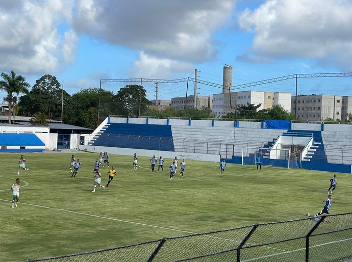 Coruripe faz boa apresentação, mas não conseguiu vencer o seu segundo amistoso