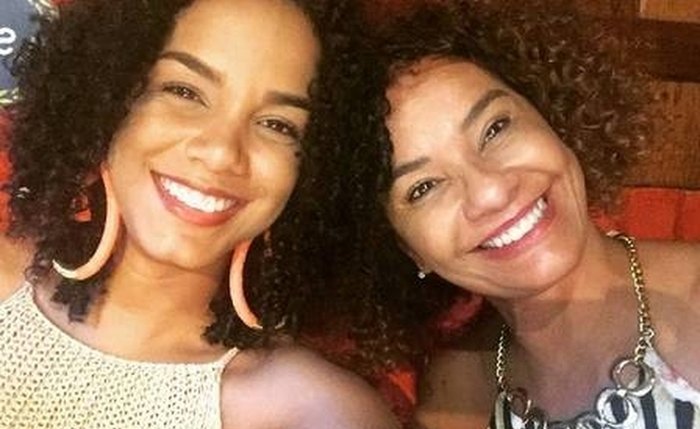 Morena Mariah e sua  mãe Solange Couto (Crédito: Divulgação)