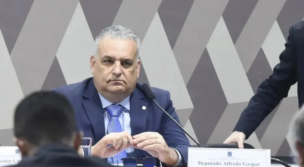 Alfredo Gaspar associa prisão de Deolane a Lula após operação; entenda