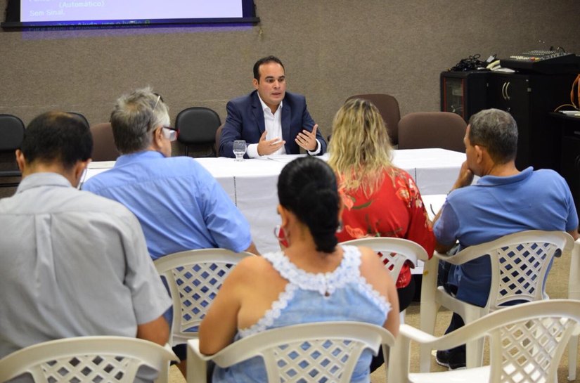 Em encontro com a imprensa, Davi Maia lança processo seletivo para preenchimento de vagas em seu gabinete