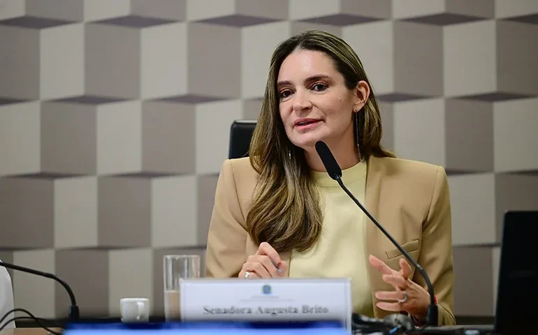 Nos 21 Dias de Ativismo, Senado reforça combate à violência digital contra mulheres