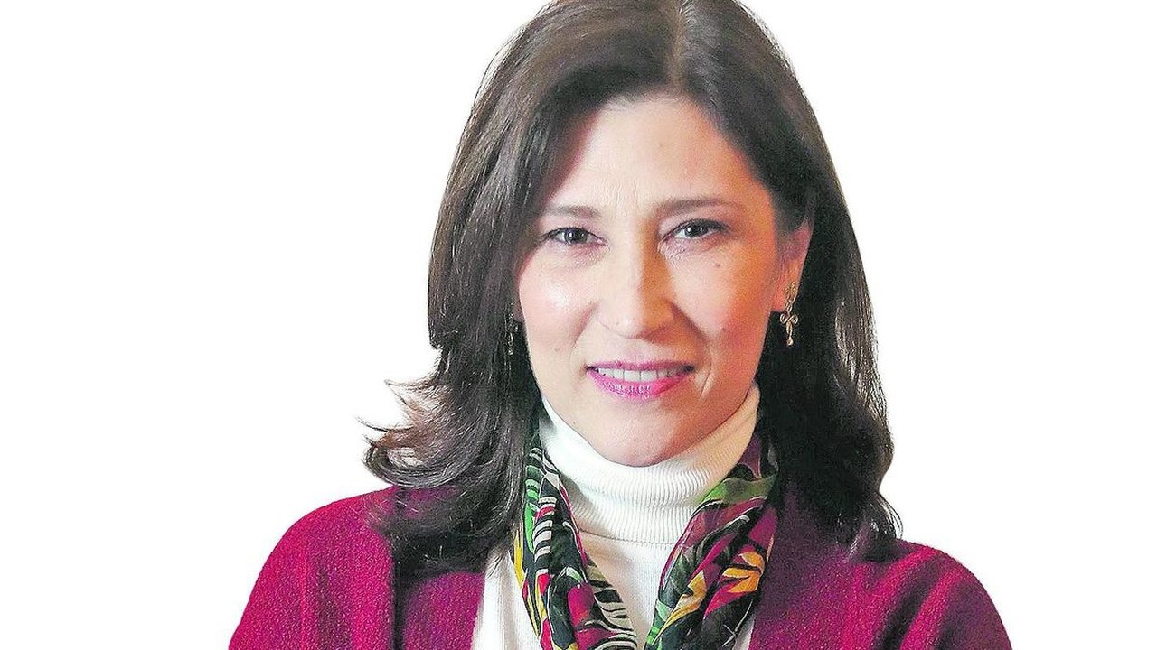 Beth Goulart testa positivo para covid-19