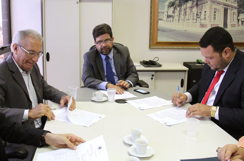 Prefeituras de ﻿Delmiro, Palmeira e Japaratinga aderem ao ‘Moradia Legal’
