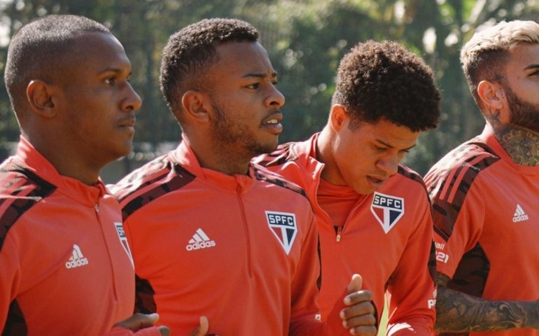 Descansados, titulares do São Paulo treinam de olho na ‘final’ com o Flamengo