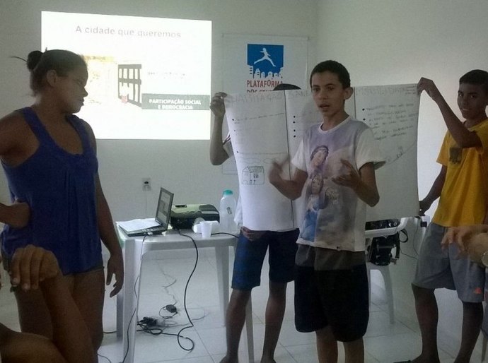 Jovens atendidos pela Semas participam de oficina da PCU