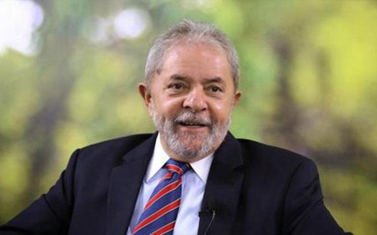 Lula questiona trabalho remoto de autoridades do Judiciário e Legislativo