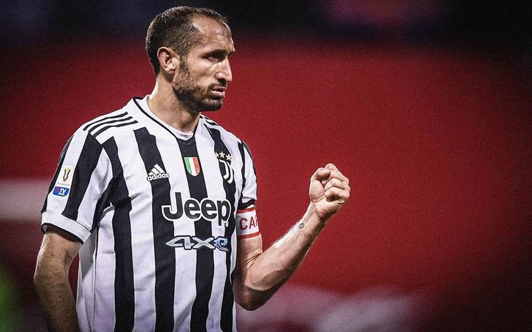 Chiellini critica transferência de Cristiano Ronaldo: &#8216;Deveria ter ido mais cedo&#8217;