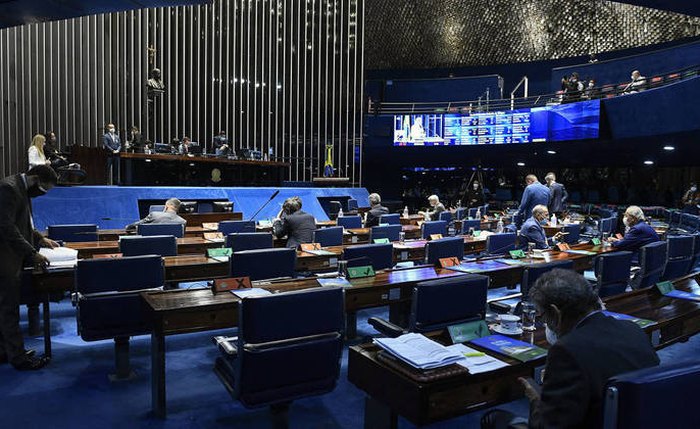 Senado autoriza comissão examinadora do novo concurso a iniciar preparativos e escolher a banca organizadora. 