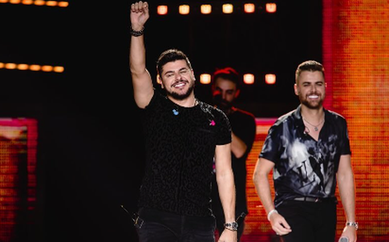 Cantor sertanejo Zé Neto sofre acidente em rodovia de MG e fratura três costelas