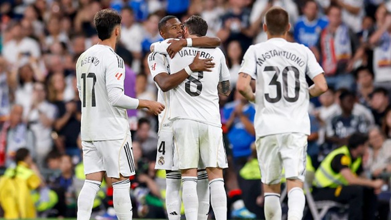Real Madrid confirma a contratação de Dumfries, ex-Inter de Milão
