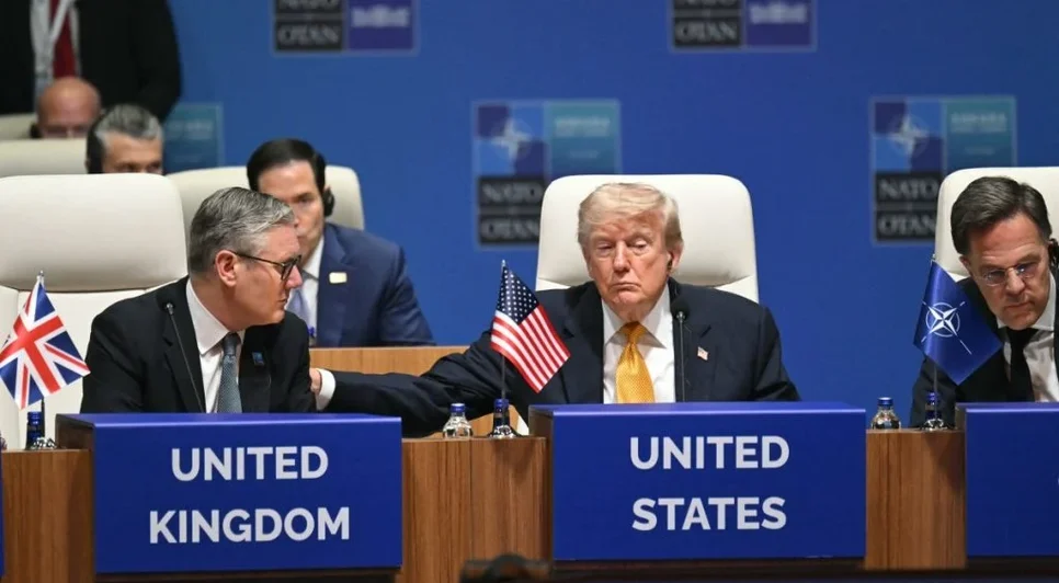 Trump volta a disparar críticas contra a OTAN durante reunião da cúpula