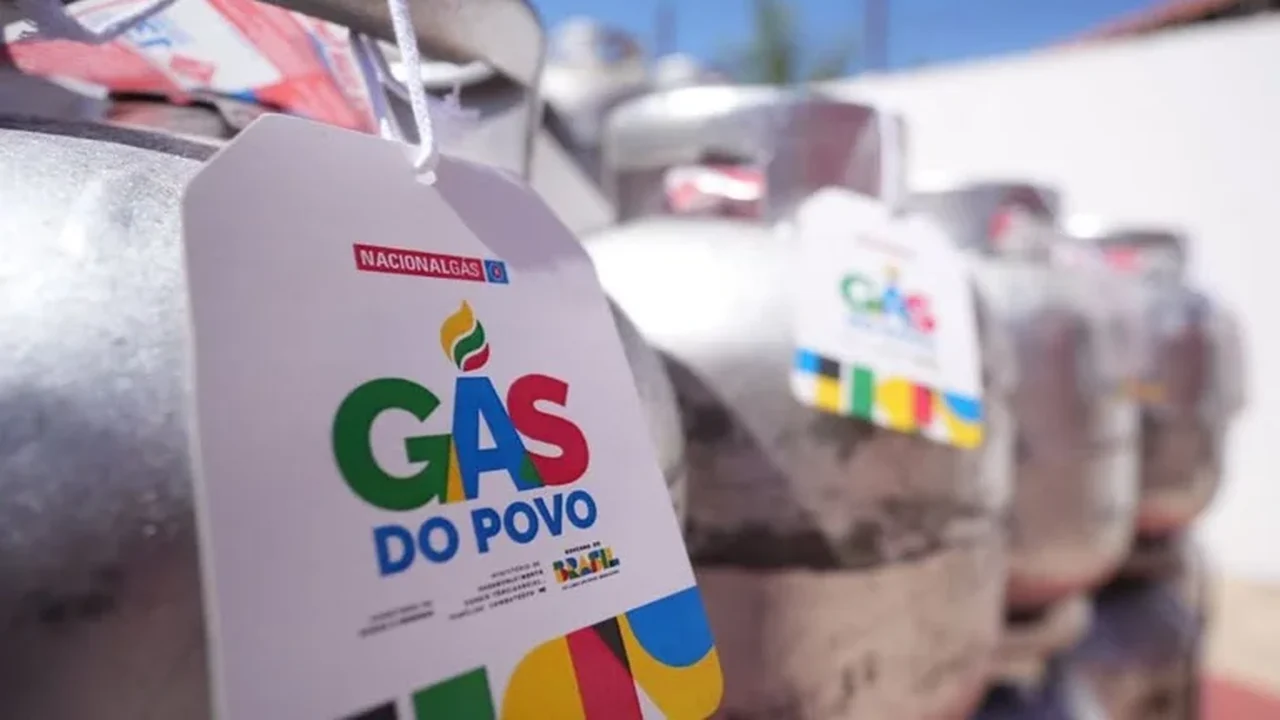 Gás do Povo alcança cobertura total do público elegível em todo o país, segundo ministério