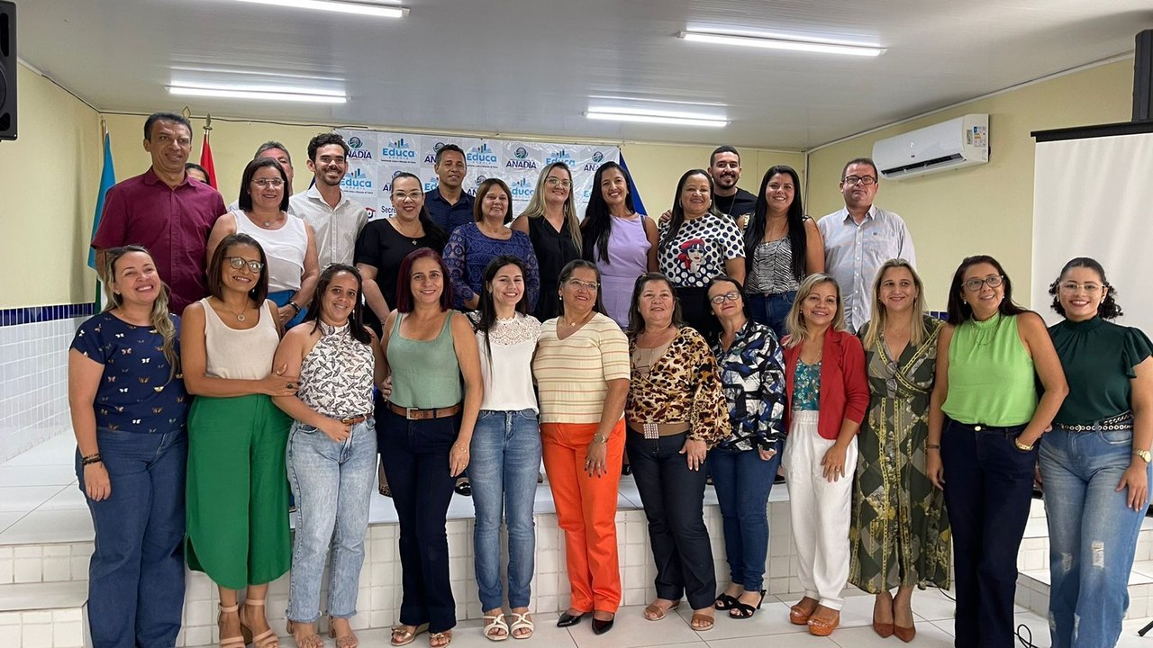 Educação de Anadia apresenta sistema de avaliação informatizado para outros municípios