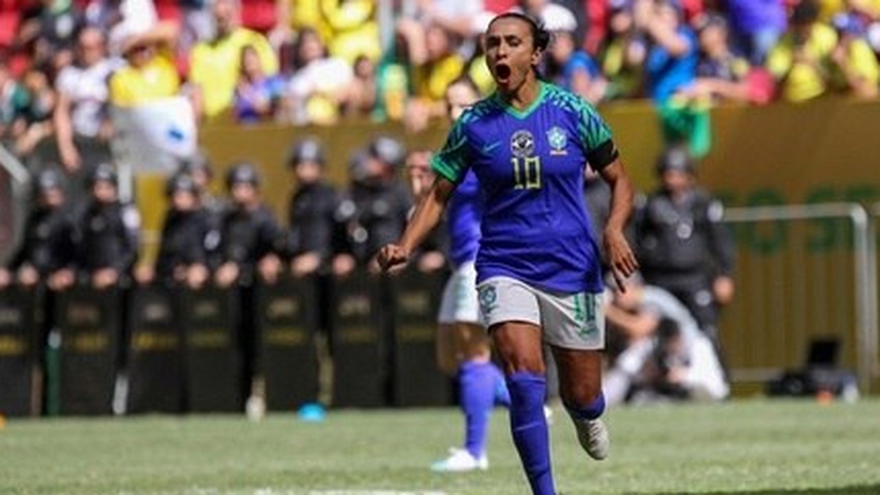 Com direito a gol de Marta, Brasil encerra 2023 vencendo a Nicarágua
