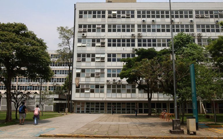 Após acordo com reitoria, funcionários da USP encerram greve