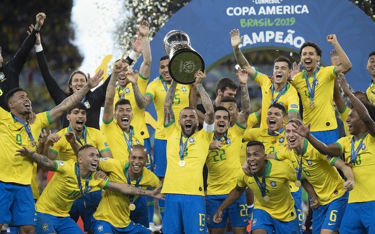 Brasil desbanca França e sobe para o 2º lugar do ranking da Fifa