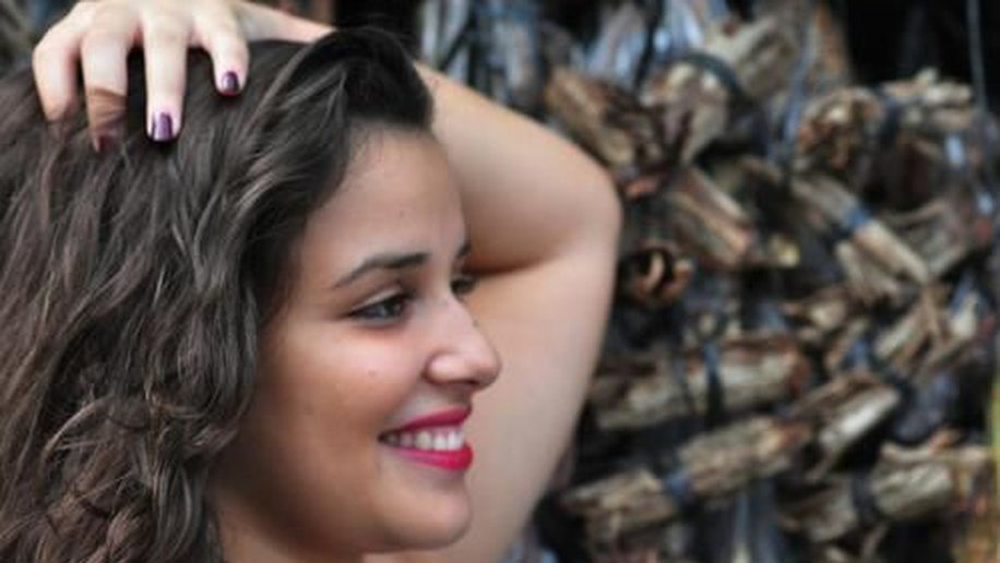 Cantora Andréa Laís homenageia os 80 anos de Jacinto Silva