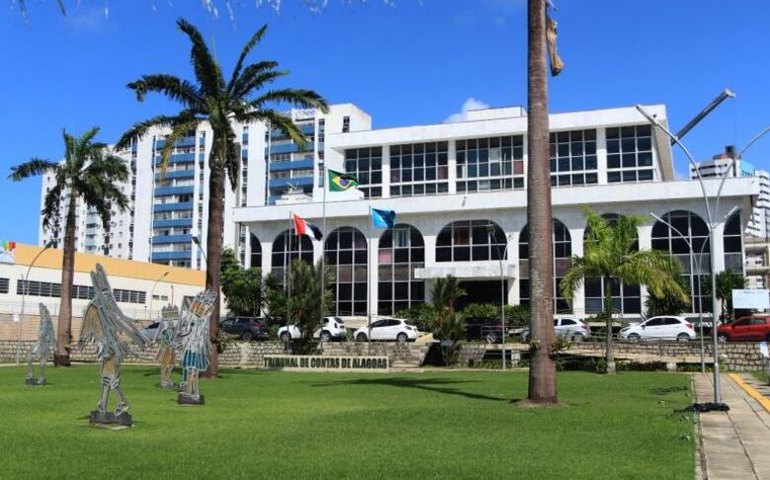 Parceria entre TCE/AL e TCU visa identificar obras com verbas federais paralisadas em Alagoas