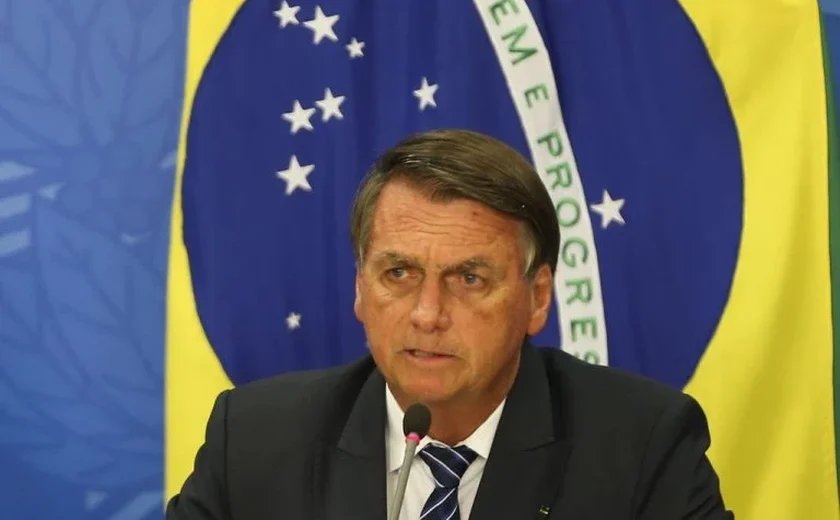 Bolsonaro diz ao TSE que fala a embaixadores foi ‘debate de ideias’