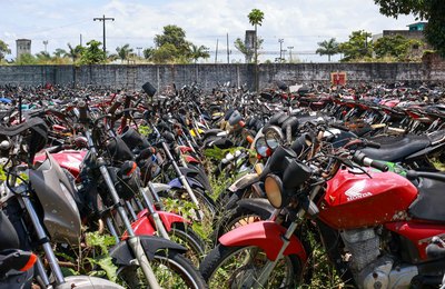Detran promove leilão de 3.333 veículos inservíveis
