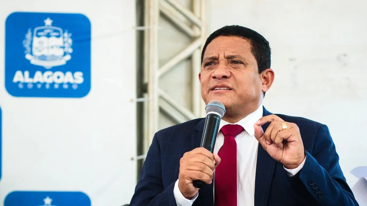 Ex-prefeito Júlio Cezar é condenado por injúria qualificada a 1 ano e 3 meses de prisão e recolhimento em casa nos finais de semana