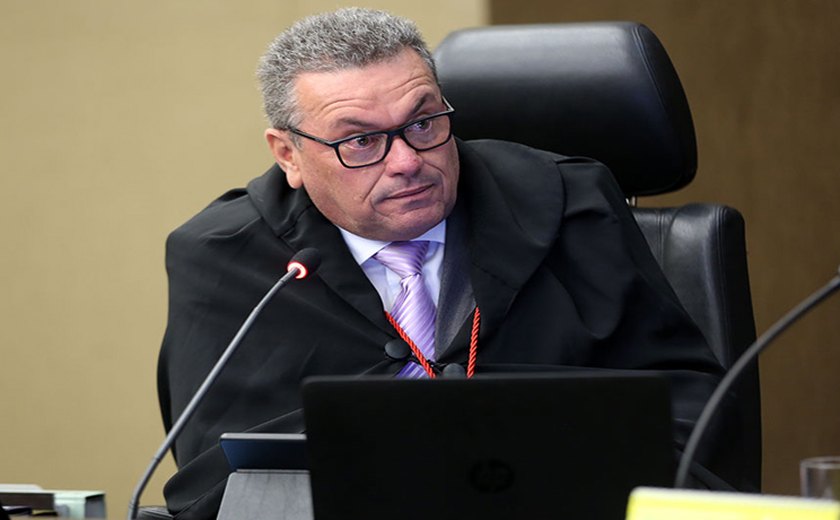 TJ mantém suspenso aumento de subsídios dos vereadores de Palmeira dos Índios