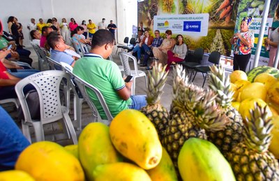 Programa de Aquisição de Alimentos vai beneficiar mais de 100 mil famílias alagoanas