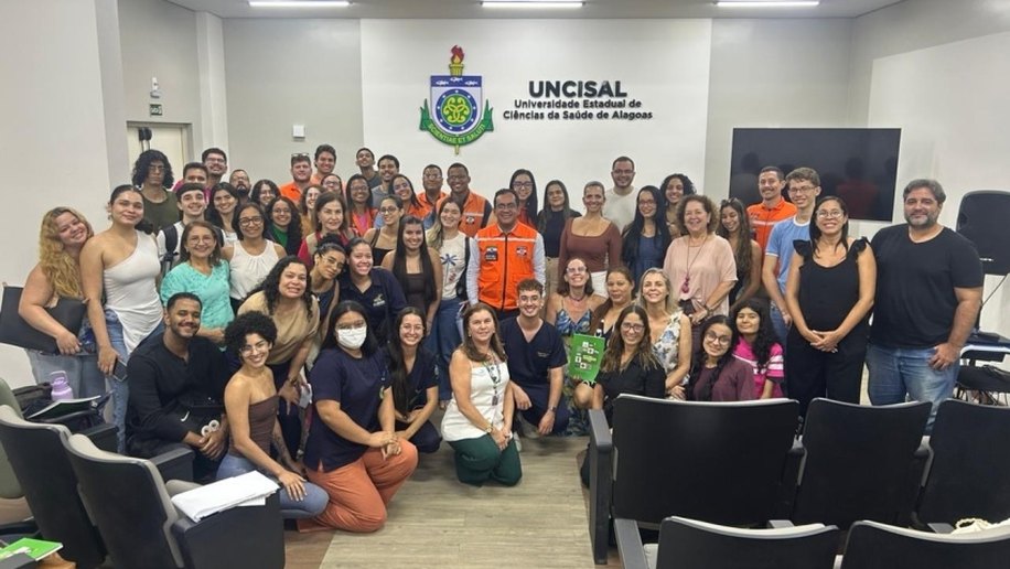 Estudantes aprendem como funciona o monitoramento da Defesa Civil de Maceió