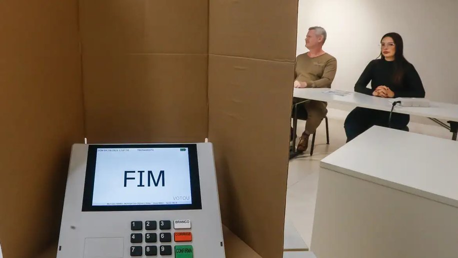 Novas tecnologias levam Justiça Eleitoral a reforçar regras de votação