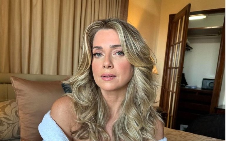 'Pra sempre Paquitas': veja o antes e depois das assistentes de palco de Xuxa