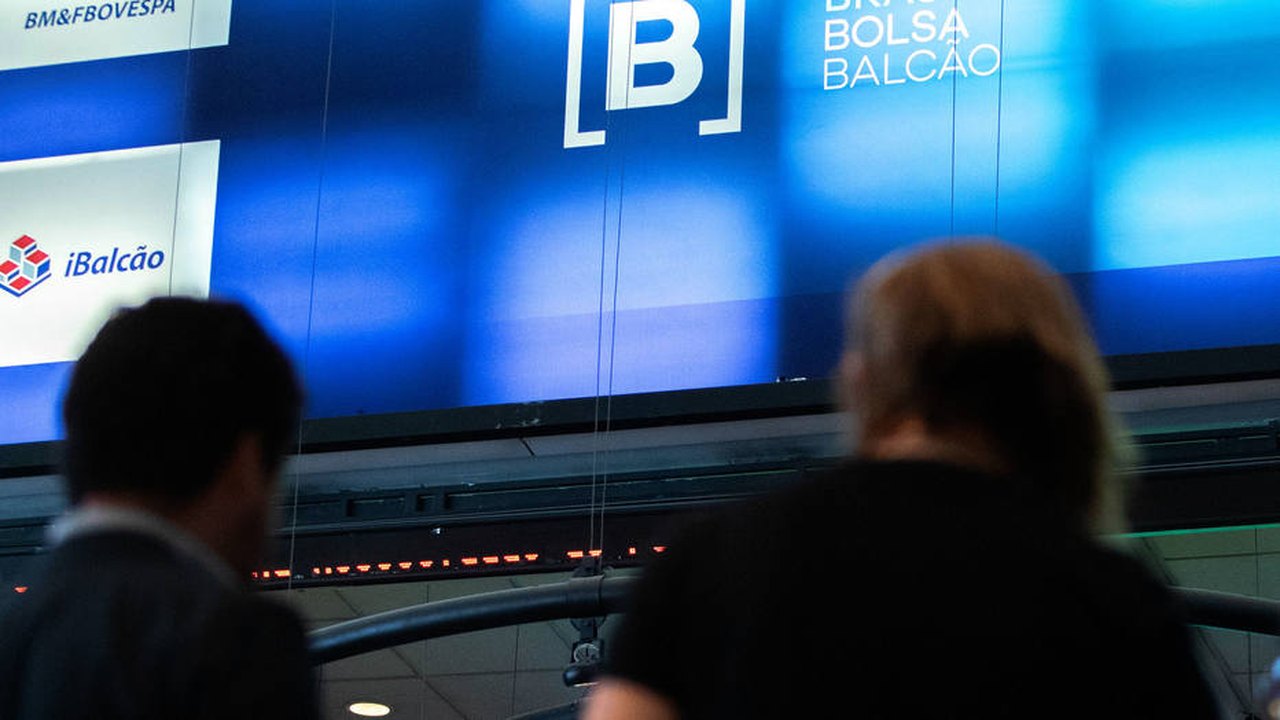 Estrangeiros retiram R$ 7 bi da B3 em julho