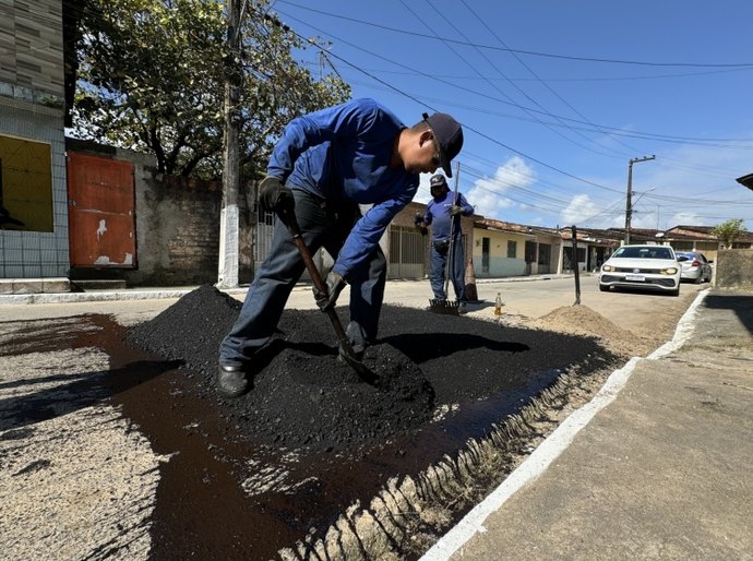 Operação Tapa-Buraco recupera 318 ruas de Maceió em janeiro