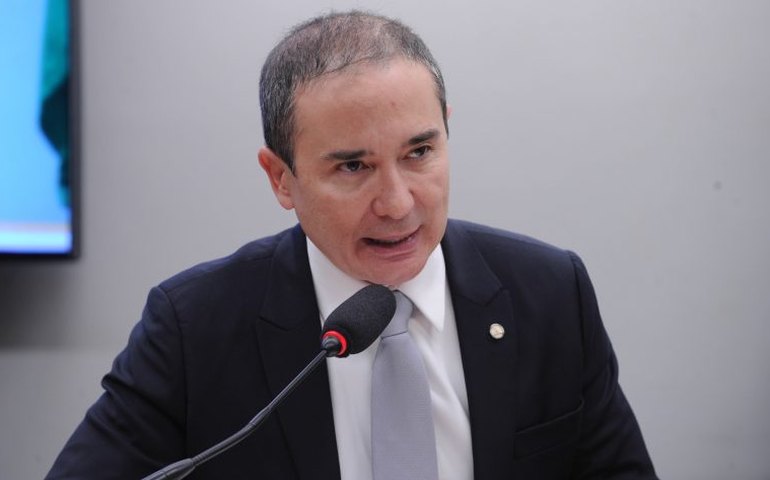 Comissão aprova proposta que inclui softwares de código aberto entre preferências do setor público