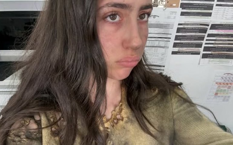 'A Colega Perfeita': conheça o filme estrelado pela filha de Adam Sandler em destaque na plataforma